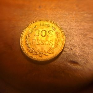 1945 Unc 2 pesos gold coin